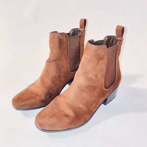 Women’s Brown Suede Booties Size 8
